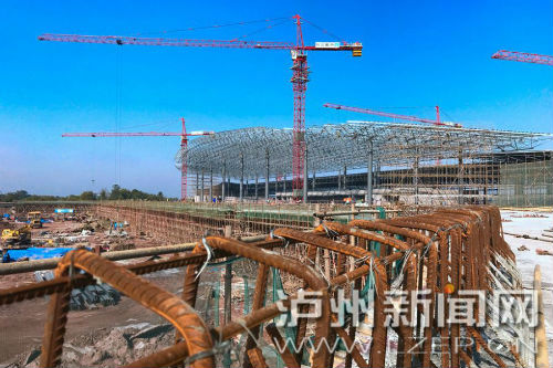 州云龍機場正全速推進(jìn)建設(shè)，確保7月1日前投入運行。 瀘州日報記者 牟科 攝3
